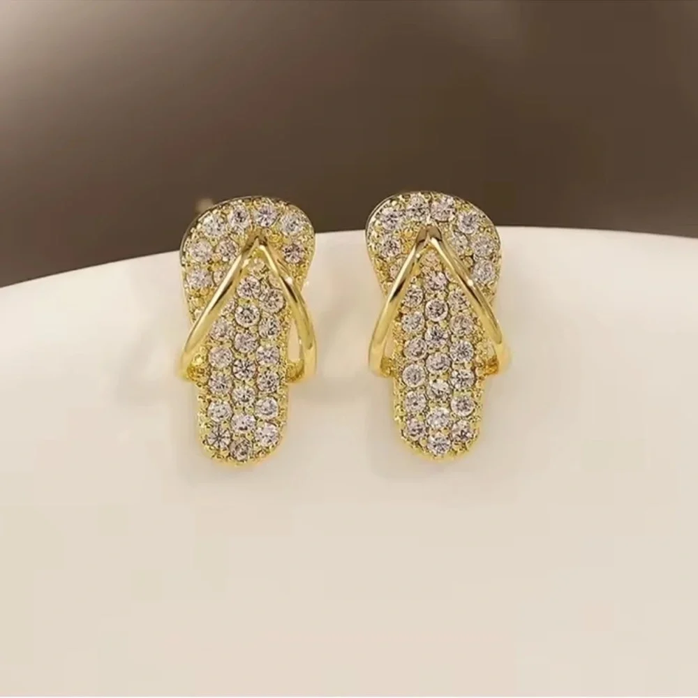 Sandals Gold Crystal Earrings - Picture 8 of 9
